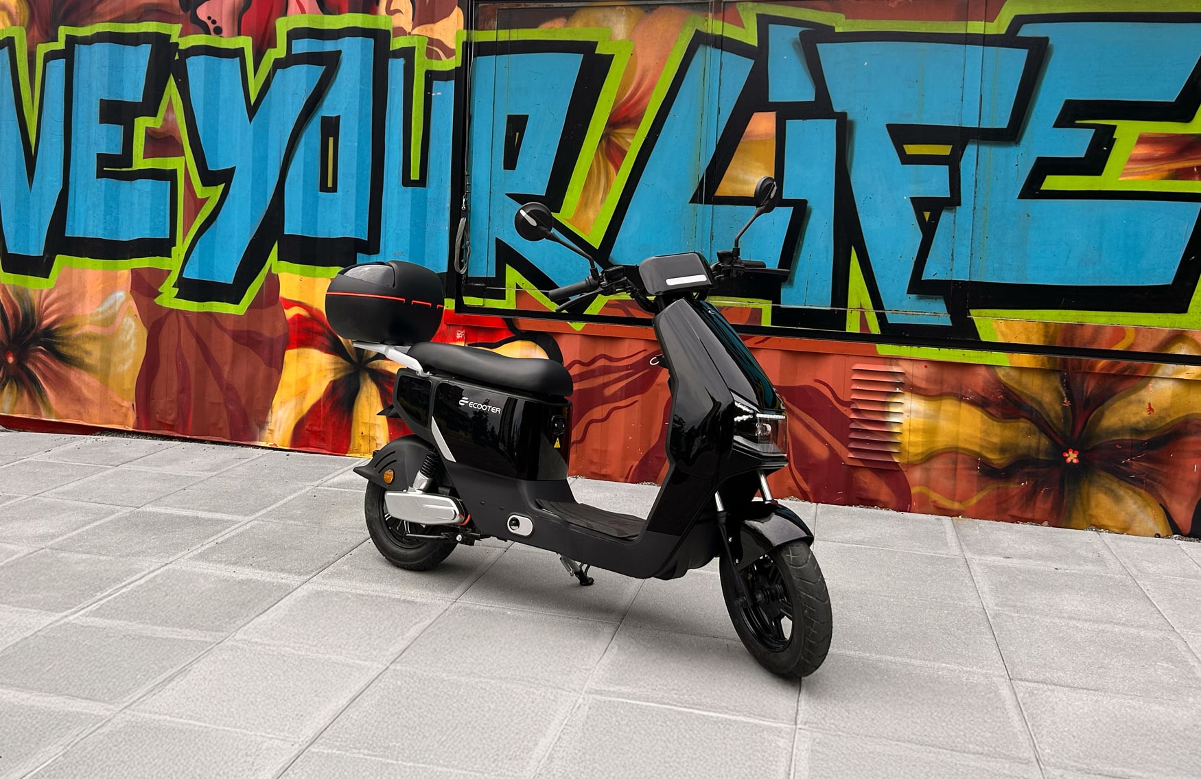 Ecooter M1 Titre scooter électrique Microcorner